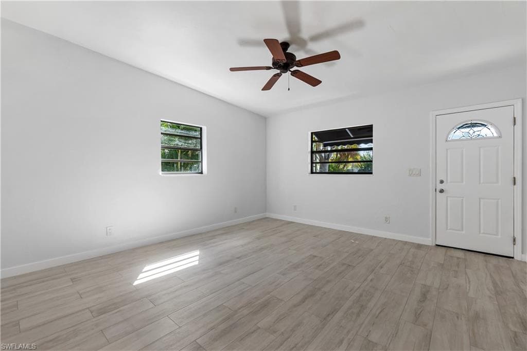 3275 Cottage Grove AVE, NAPLES FL 34112-6