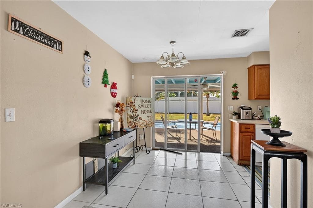 1718 SE 29th LN, CAPE CORAL FL 33904-8