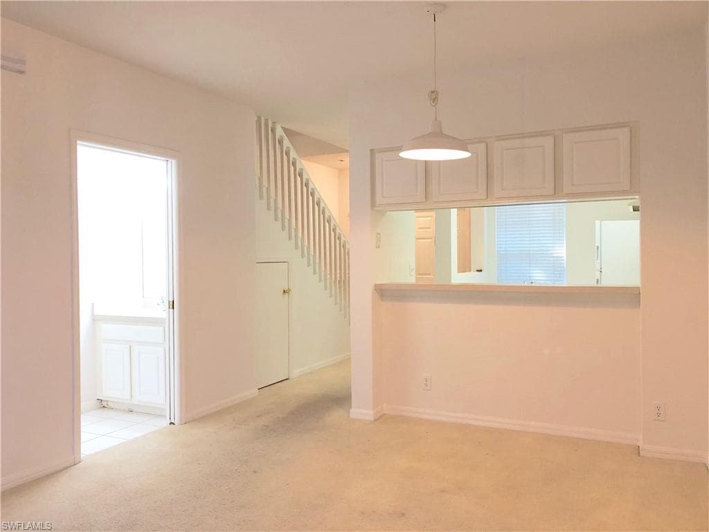 8073 Pacific Beach DR, FORT MYERS FL 33966-2