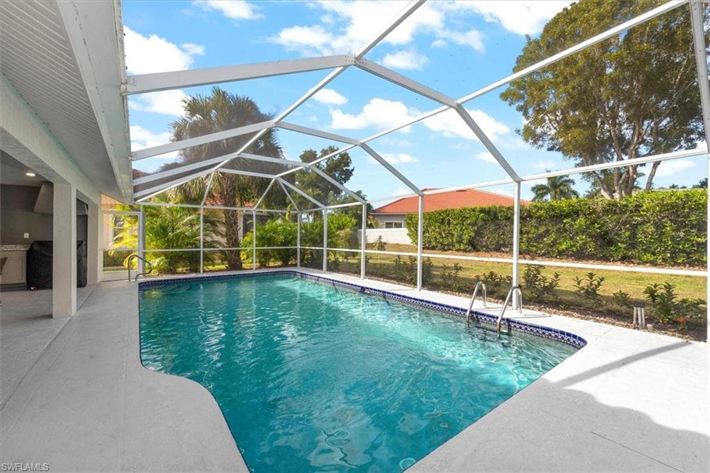 24900 Fairwinds LN, BONITA SPRINGS FL 34135-26