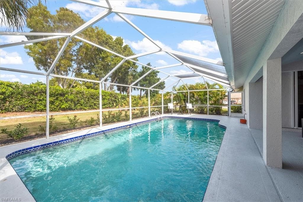 24900 Fairwinds LN, BONITA SPRINGS FL 34135-24