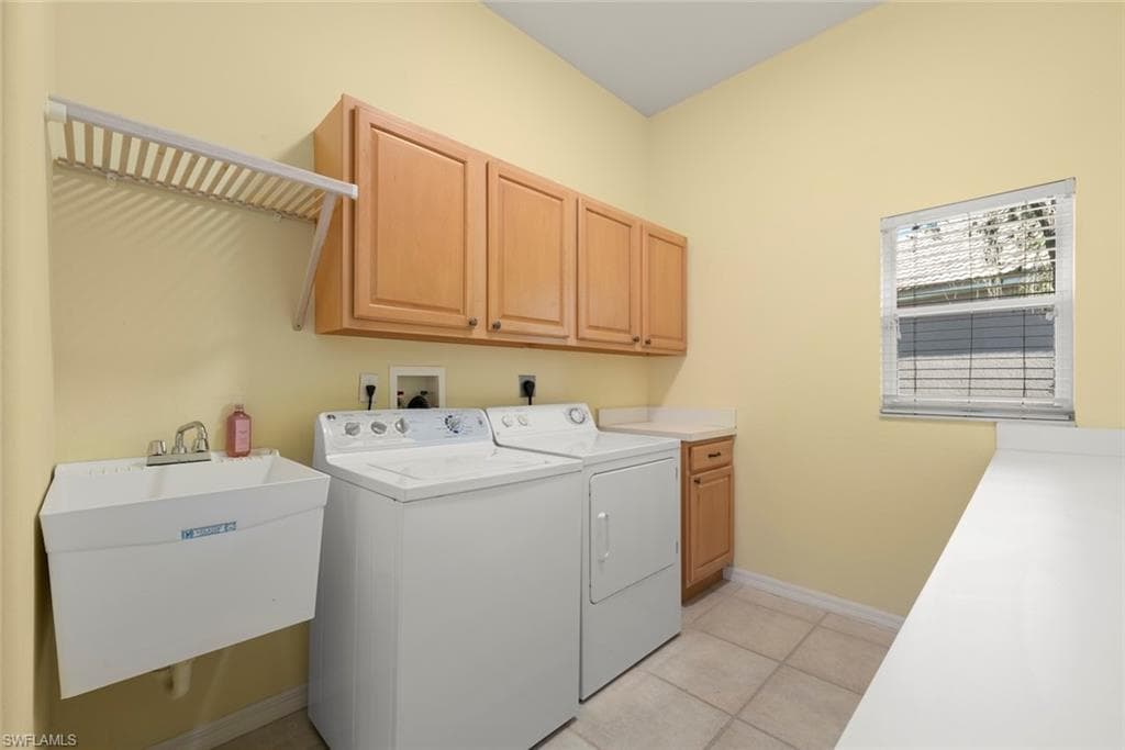 23180 Whispering Ridge DR, ESTERO FL 34135-33