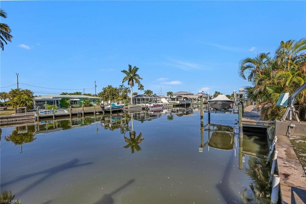 2822 Bruce ST, MATLACHA FL 33993-4