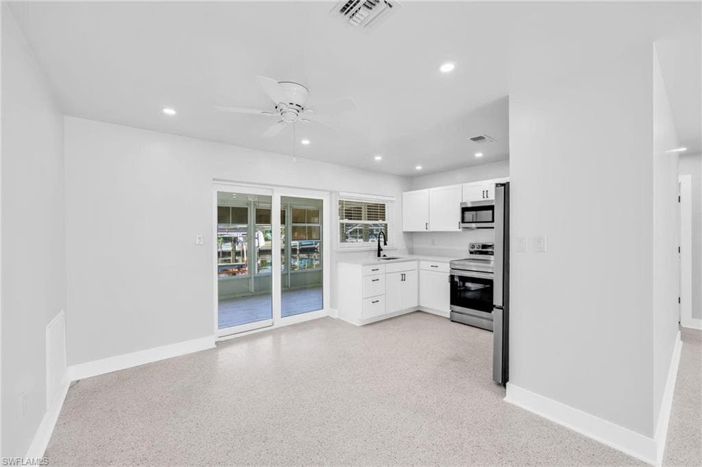 2822 Bruce ST, MATLACHA FL 33993-13