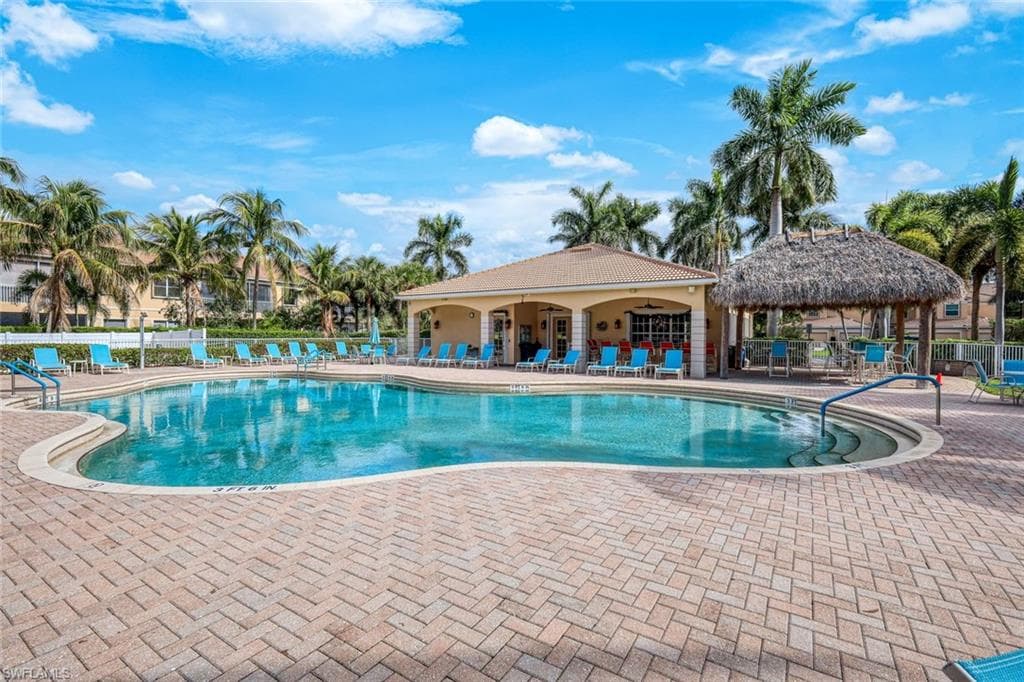 6100 Jonathans Bay CIR # 302, FORT MYERS FL 33908-26