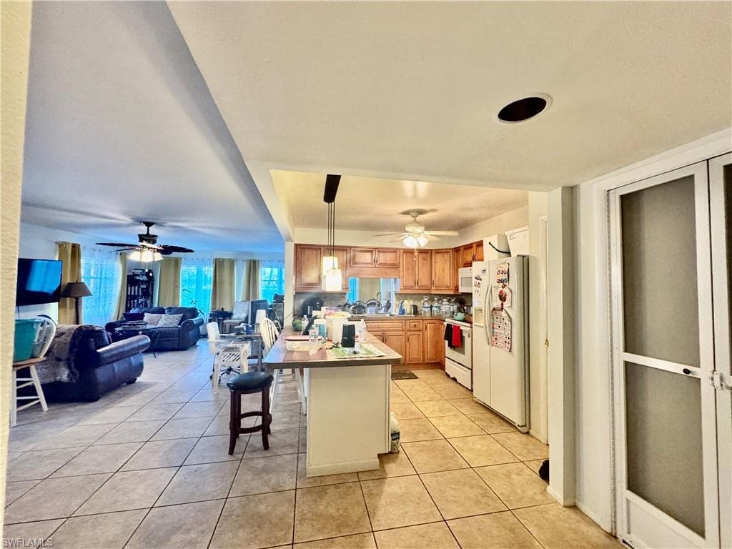4840 Golf Club CT # 1, NORTH FORT MYERS FL 33903-2