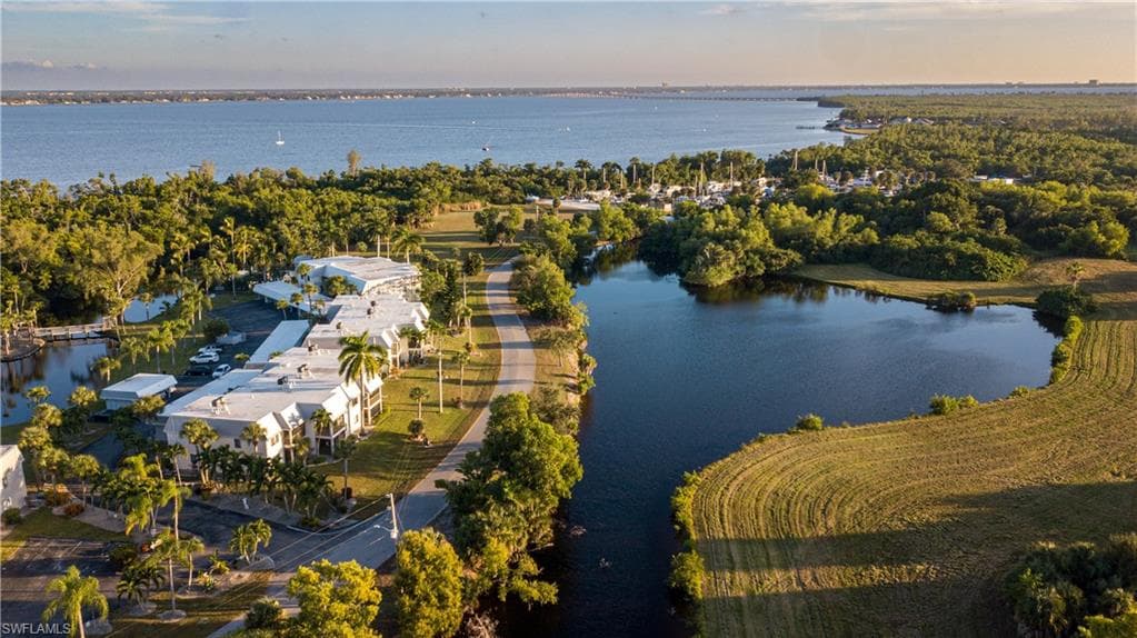 3916 Orange Grove BLVD # 6, NORTH FORT MYERS FL 33903-38