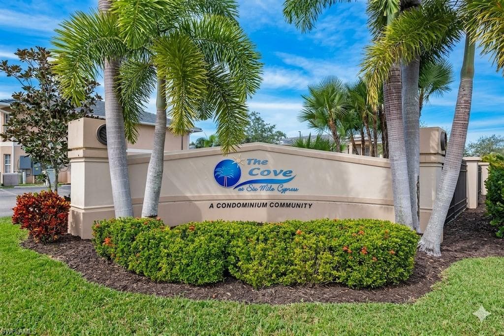 8423 Bernwood Cove LOOP 405-27