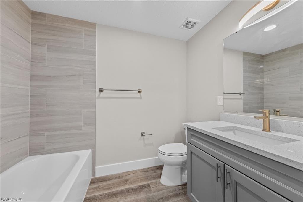 8423 Bernwood Cove LOOP # 405, FORT MYERS FL 33966-19