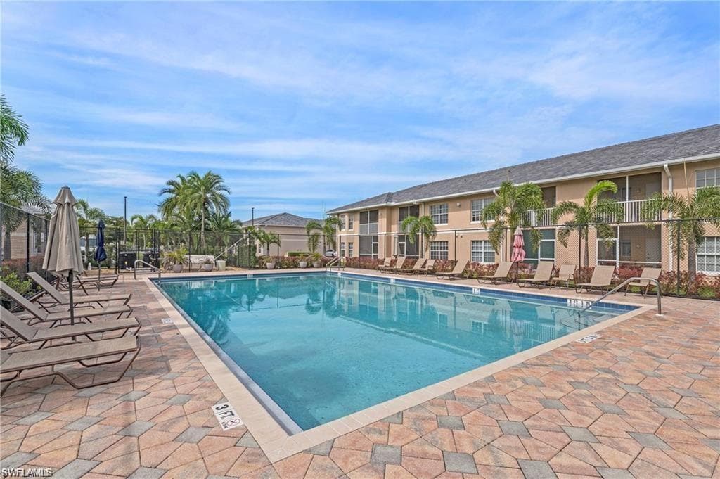 8423 Bernwood Cove LOOP # 405, FORT MYERS FL 33966-23