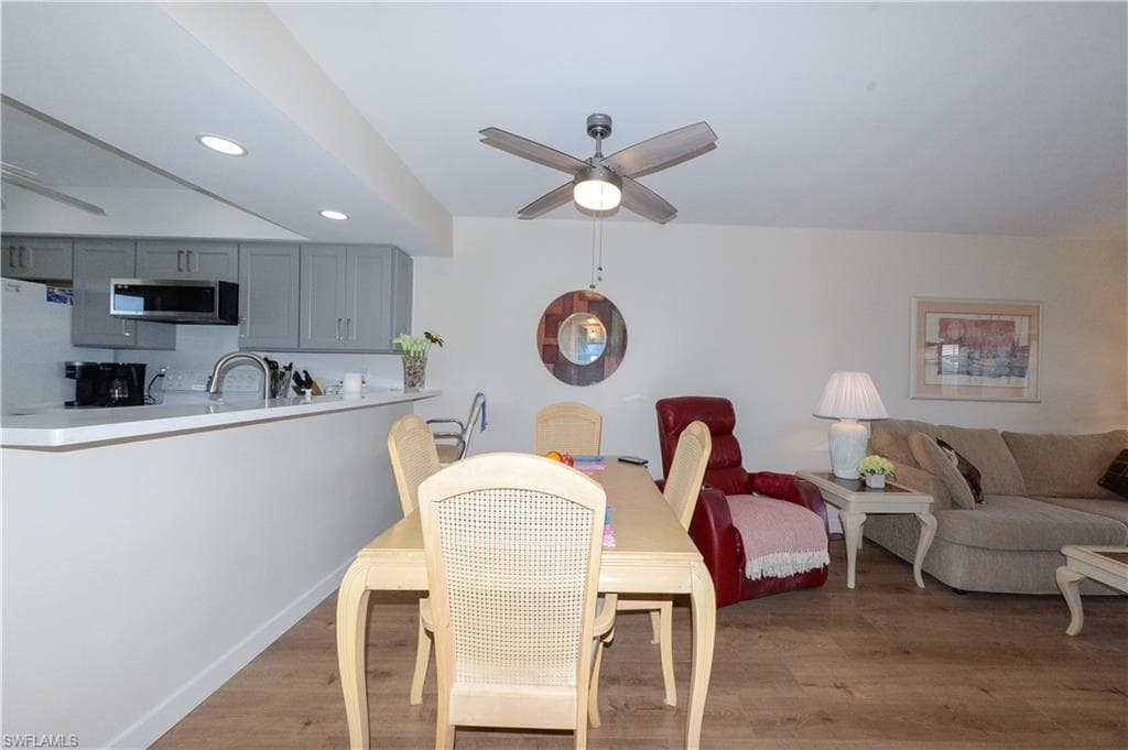 21490 Bay Village DR # 264, FORT MYERS BEACH FL 33931-7