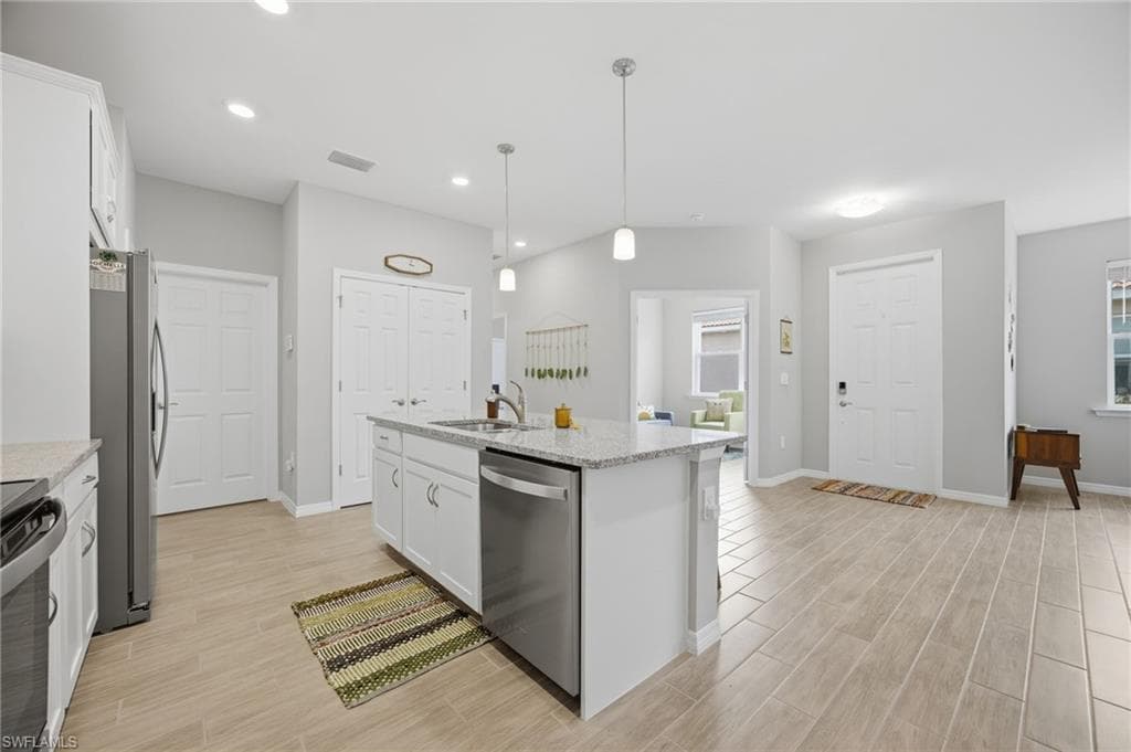 4229 Bloomfield ST, FORT MYERS FL 33916-15