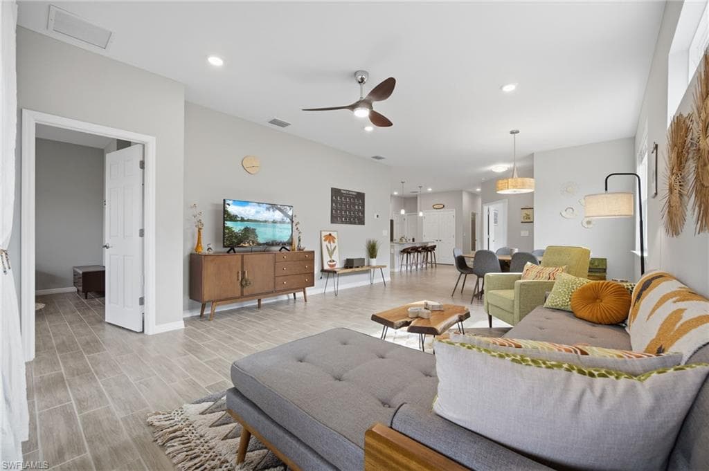 4229 Bloomfield ST, FORT MYERS FL 33916-9