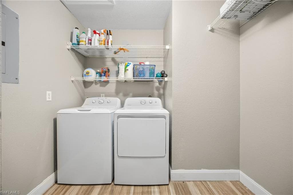 950 Moody RD # 111, NORTH FORT MYERS FL 33903-25