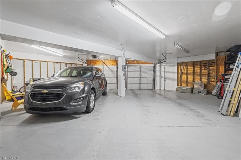 950 Moody RD # 111, NORTH FORT MYERS FL 33903-41