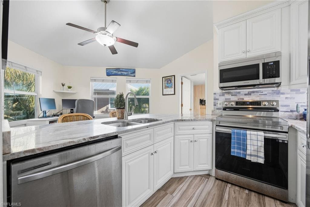 950 Moody RD # 111, NORTH FORT MYERS FL 33903-15