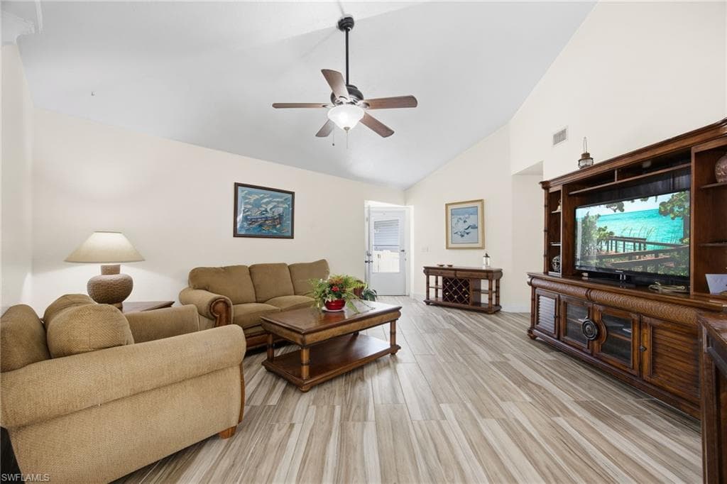 950 Moody RD # 111, NORTH FORT MYERS FL 33903-6