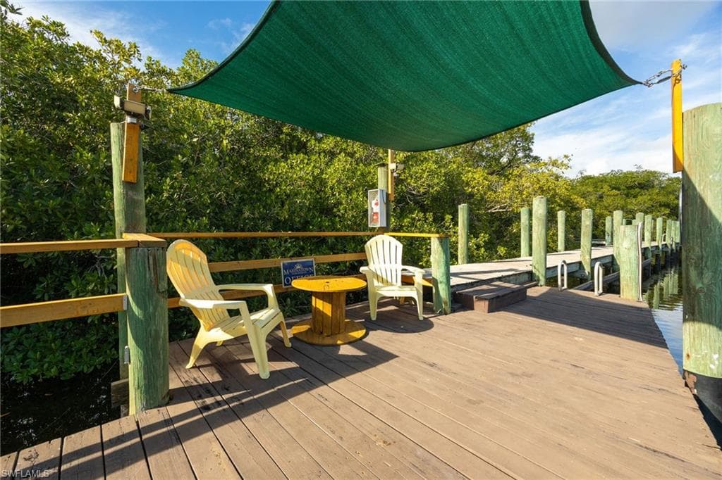 950 Moody RD # 111, NORTH FORT MYERS FL 33903-30