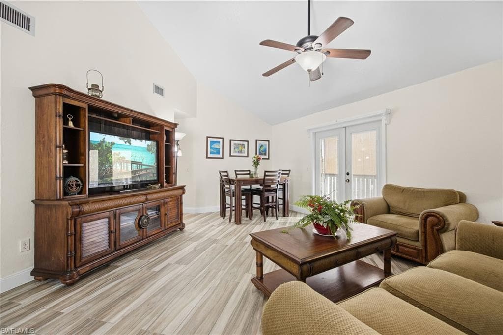 950 Moody RD # 111, NORTH FORT MYERS FL 33903-8