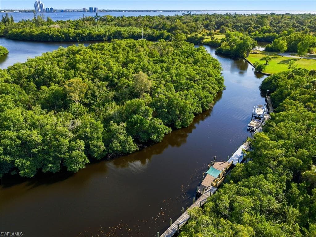 950 Moody RD # 111, NORTH FORT MYERS FL 33903-32