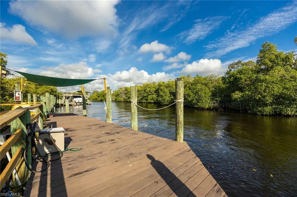 950 Moody RD # 111, NORTH FORT MYERS FL 33903-31