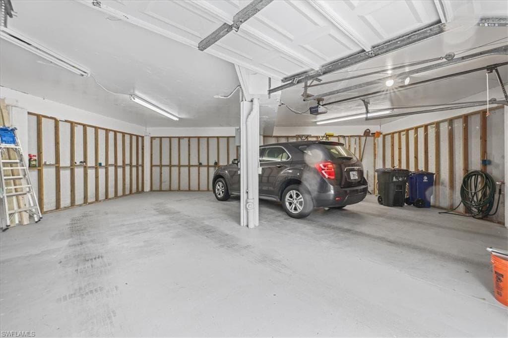 950 Moody RD # 111, NORTH FORT MYERS FL 33903-42