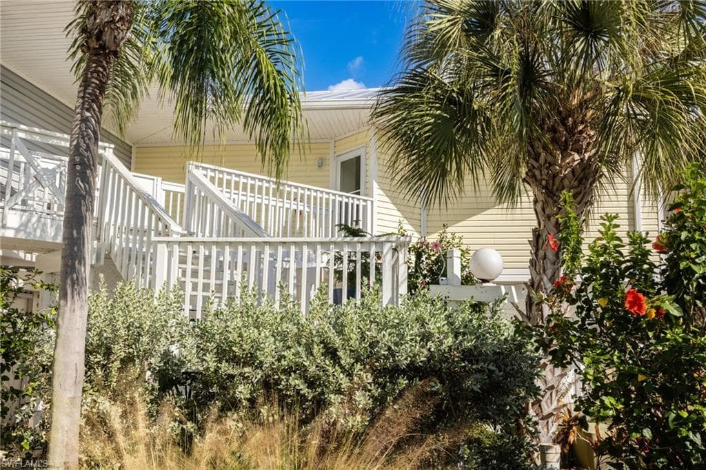 950 Moody RD # 111, NORTH FORT MYERS FL 33903-3