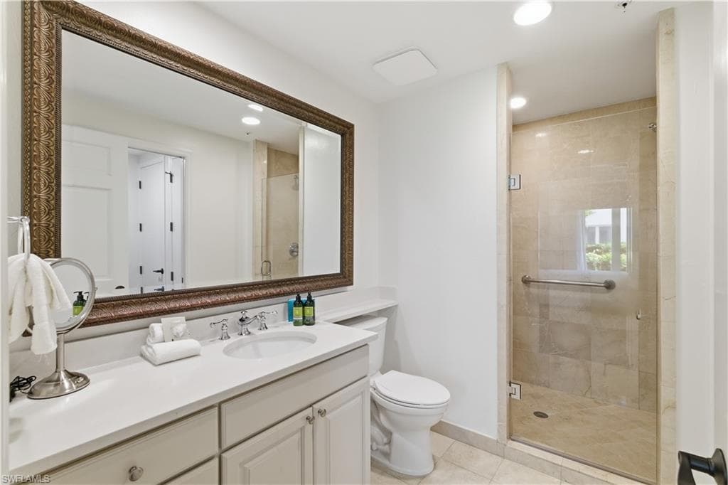 221 9th ST S # 123, NAPLES FL 34102-21