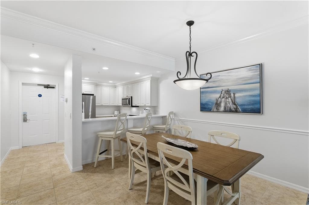 221 9th ST S # 123, NAPLES FL 34102-2