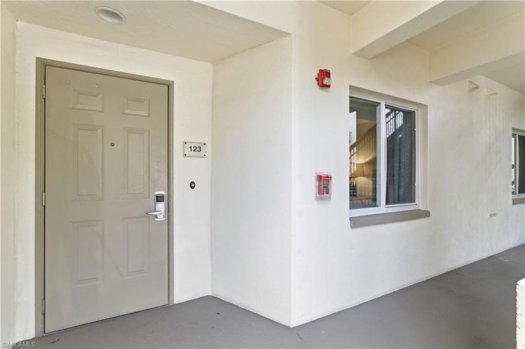 221 9th ST S # 123, NAPLES FL 34102-39