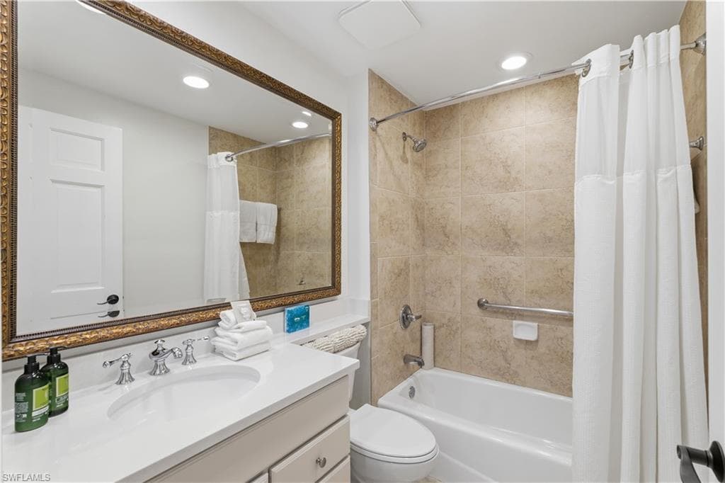 221 9th ST S # 123, NAPLES FL 34102-24