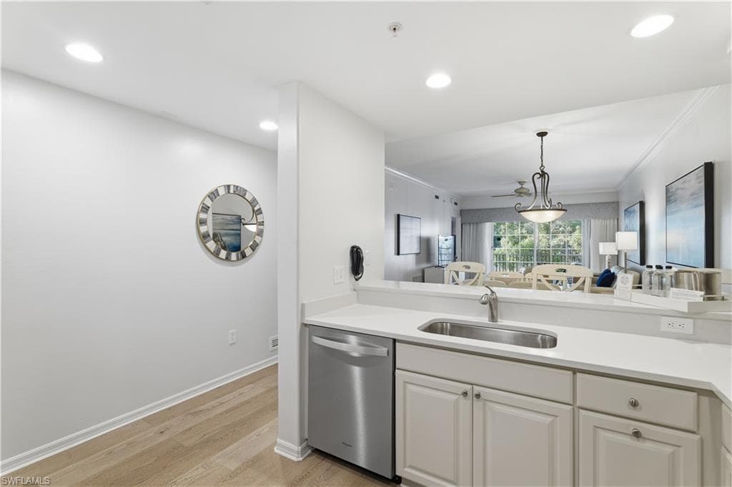 221 9th ST S # 217, NAPLES FL 34102-8