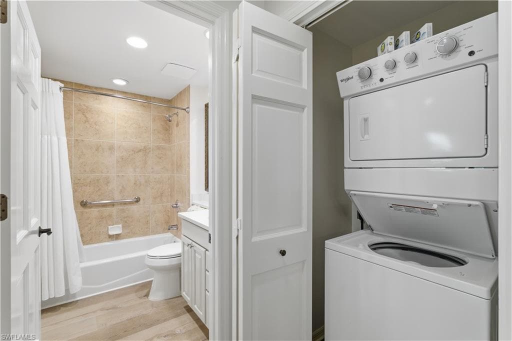 221 9th ST S # 217, NAPLES FL 34102-23