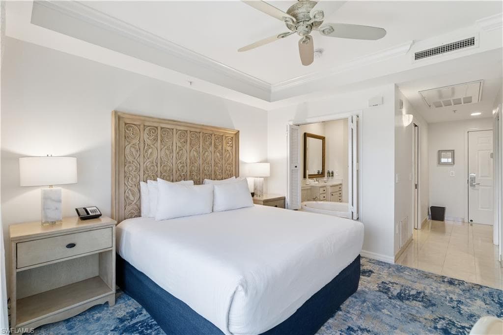 221 9th ST S # 403, NAPLES FL 34102-4