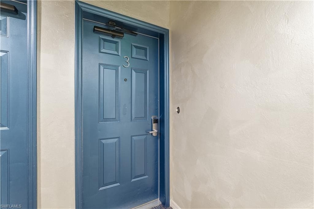 221 9th ST S # 403, NAPLES FL 34102-15