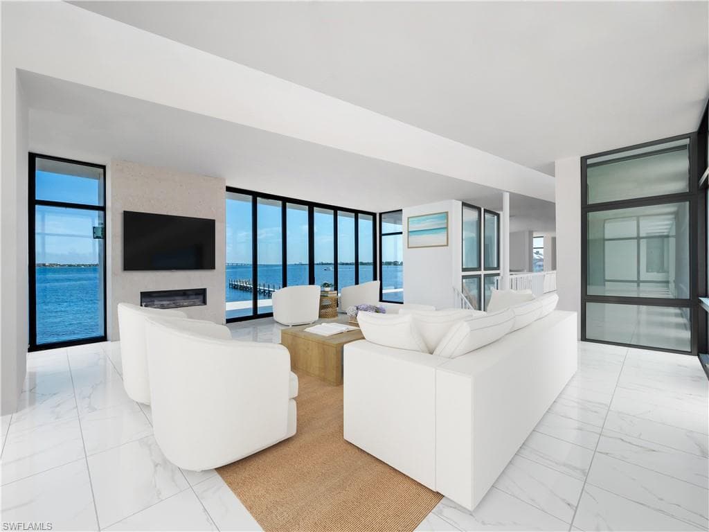 6400 Glock DR, FORT MYERS FL 33908-16