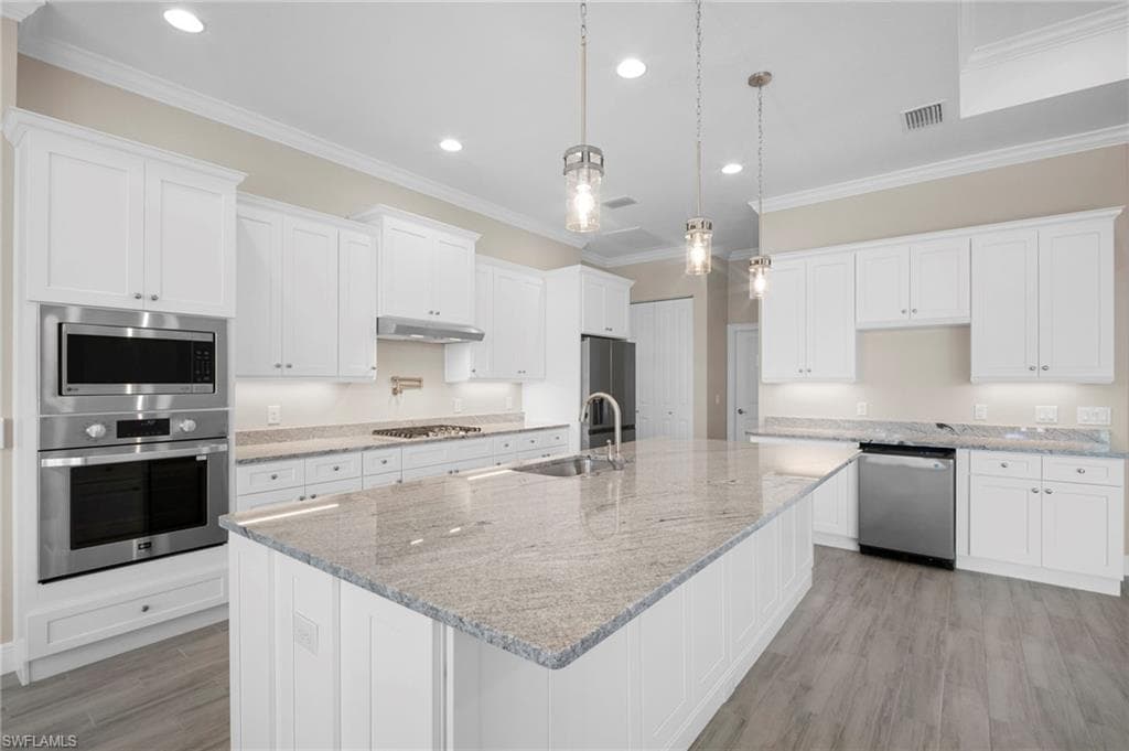 15698 Meacham CIR, PORT CHARLOTTE FL 33981-6