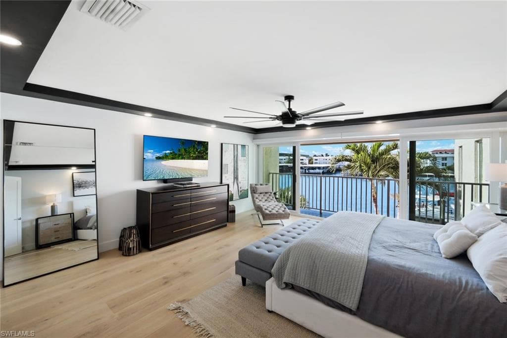 800 River Point DR # 212, NAPLES FL 34102-12