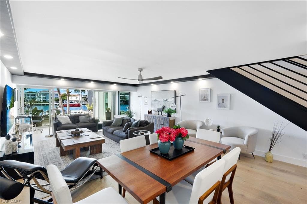 800 River Point DR # 212, NAPLES FL 34102-10