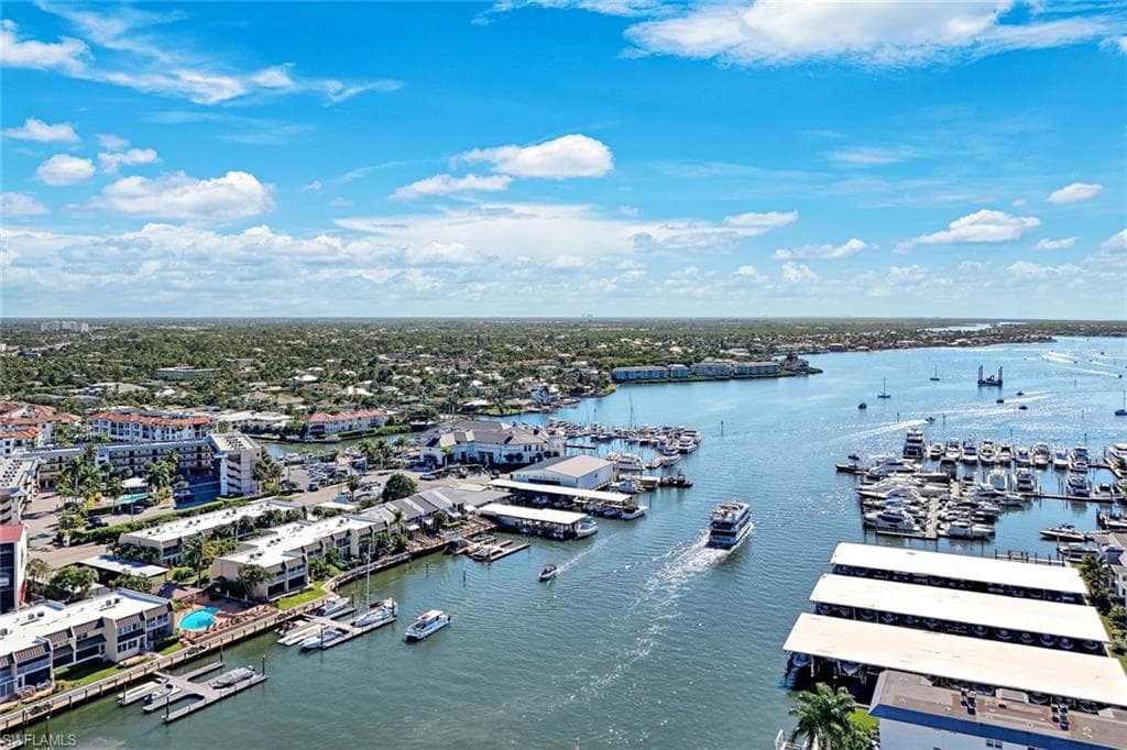 800 River Point DR # 212, NAPLES FL 34102-28