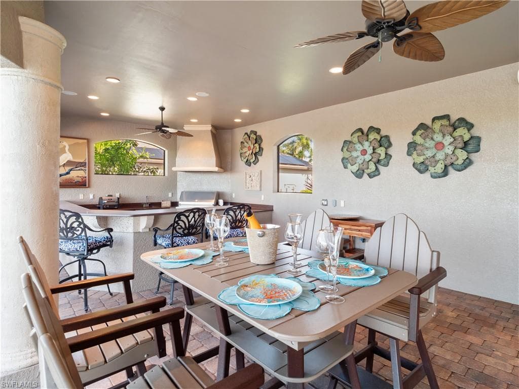 848 W Cape Estates CIR, CAPE CORAL FL 33993-36