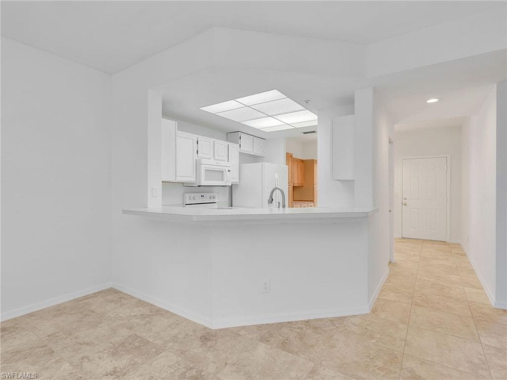 9851 Costa Mesa LN # 302, BONITA SPRINGS FL 34135-8