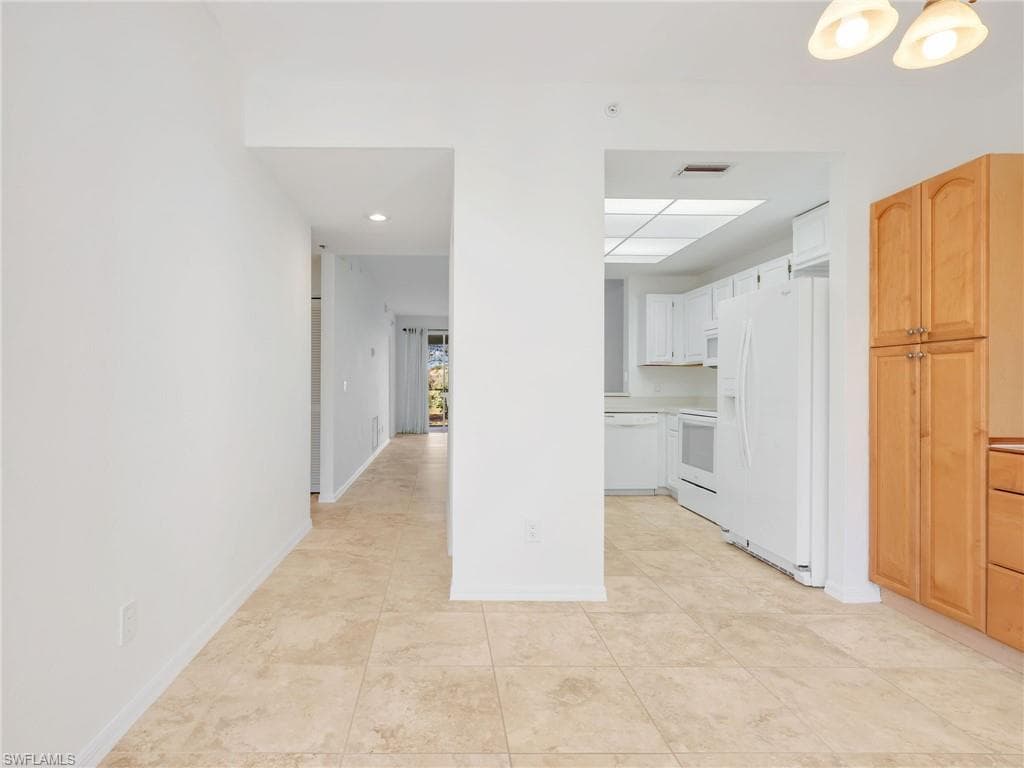 9851 Costa Mesa LN # 302, BONITA SPRINGS FL 34135-3