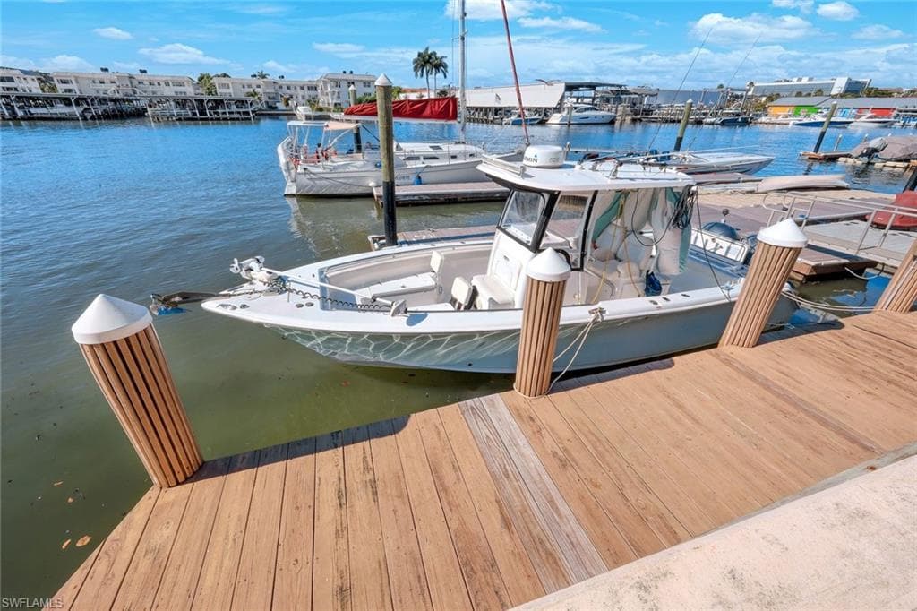 800 River Point DR # 212, NAPLES FL 34102-26