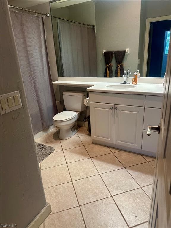 8500 Via Lungomare CIR # 202, ESTERO FL 33928-6