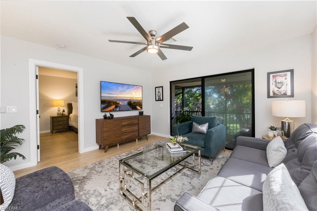 5238 Treetops DR # L201, NAPLES FL 34113-1