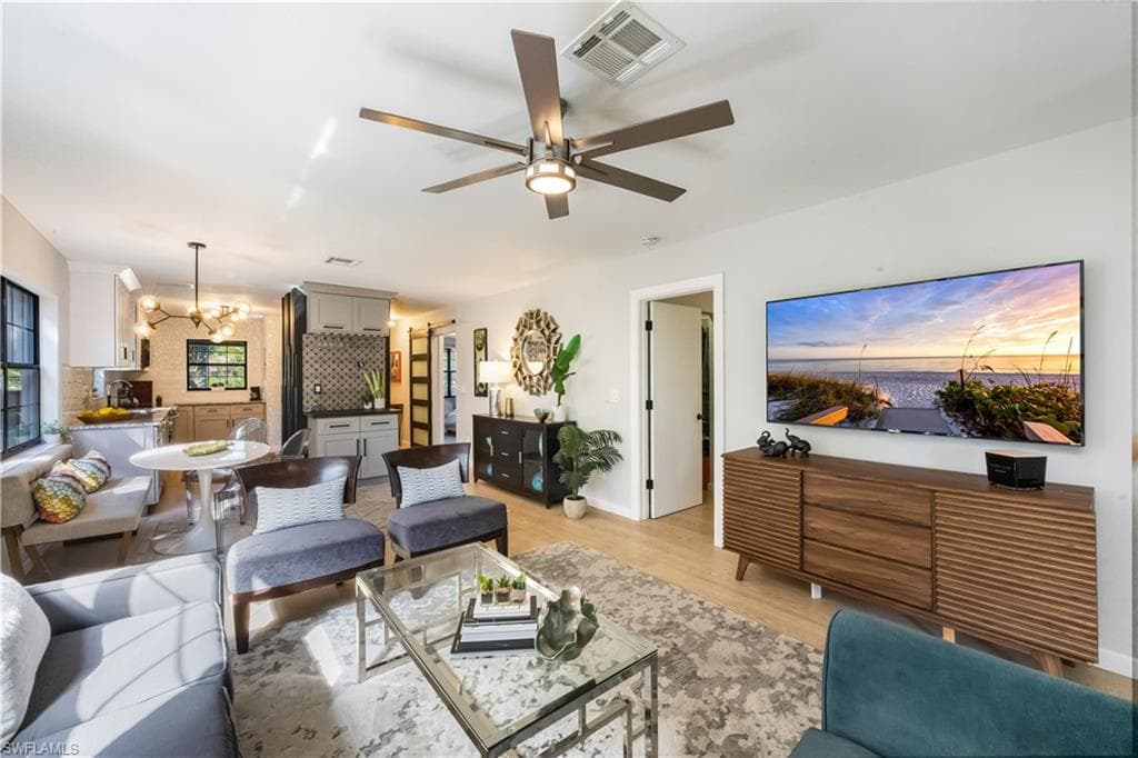 5238 Treetops DR # L201, NAPLES FL 34113-6