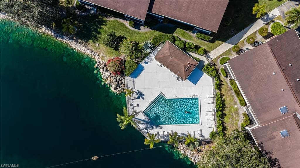 5238 Treetops DR # L201, NAPLES FL 34113-31