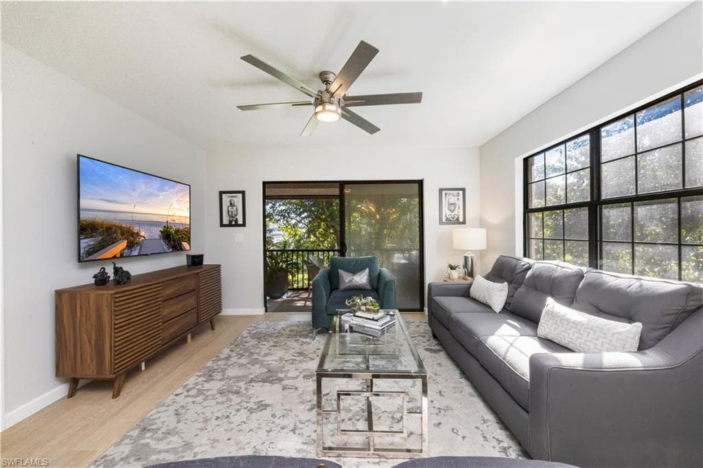 5238 Treetops DR # L201, NAPLES FL 34113-4