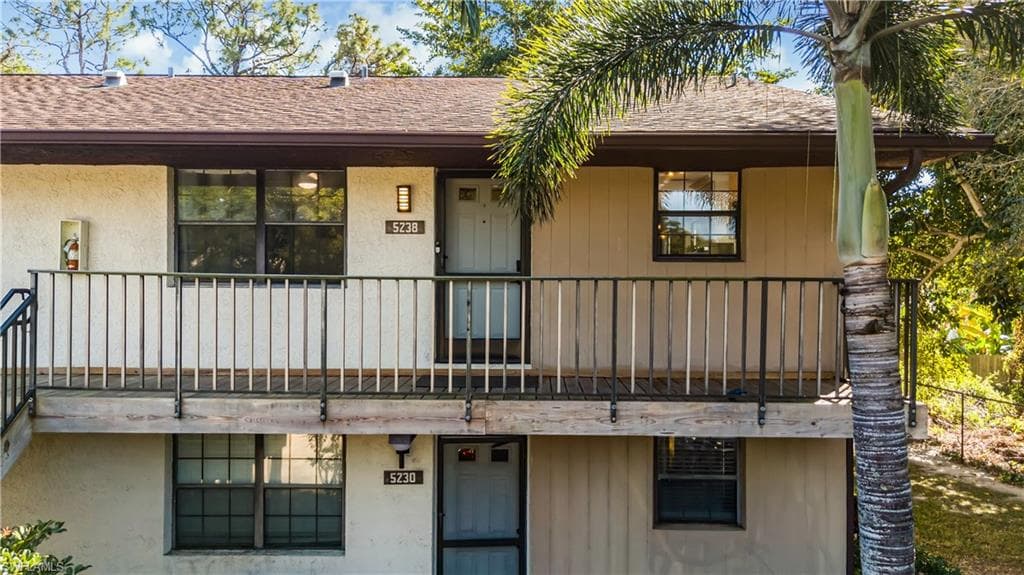 5238 Treetops DR # L201, NAPLES FL 34113-29